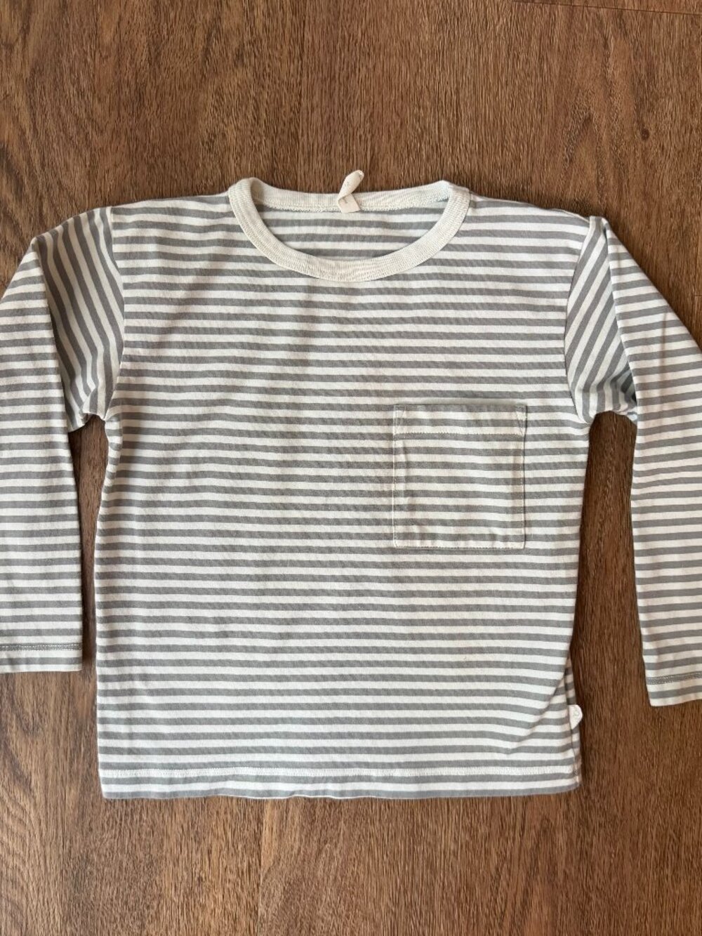Kids Quincy Mae Grey Stripe Long Sleeve Pocket Tee, Size: 4-5Y